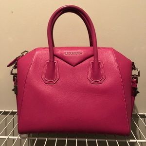 Take it home now!! Givenchy Pink Antigona Bag